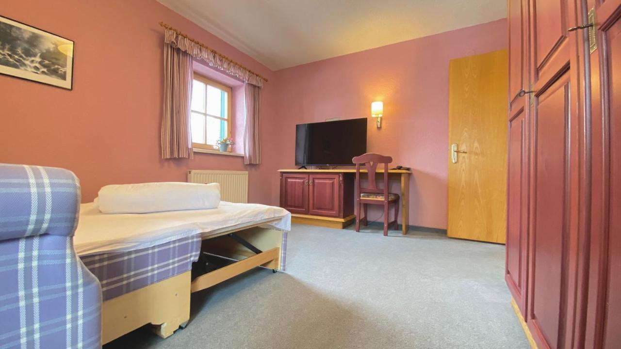 Pension Alpin Mandarfen Buitenkant foto